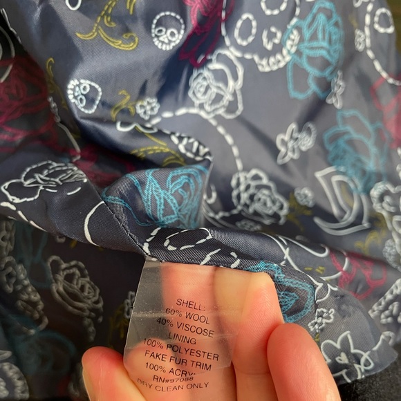 Delia’s Wool Jacket - Picture 4 of 5